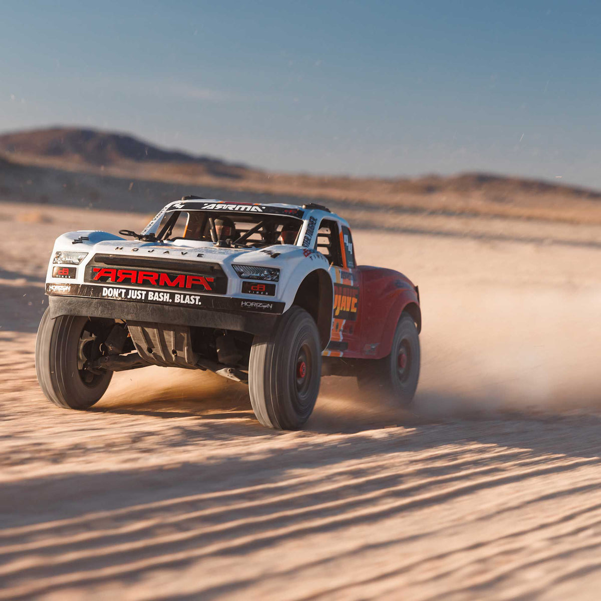 Arrma MOJAVE 4X4 4S BLX 1/8th Scale Desert Trk White/Red