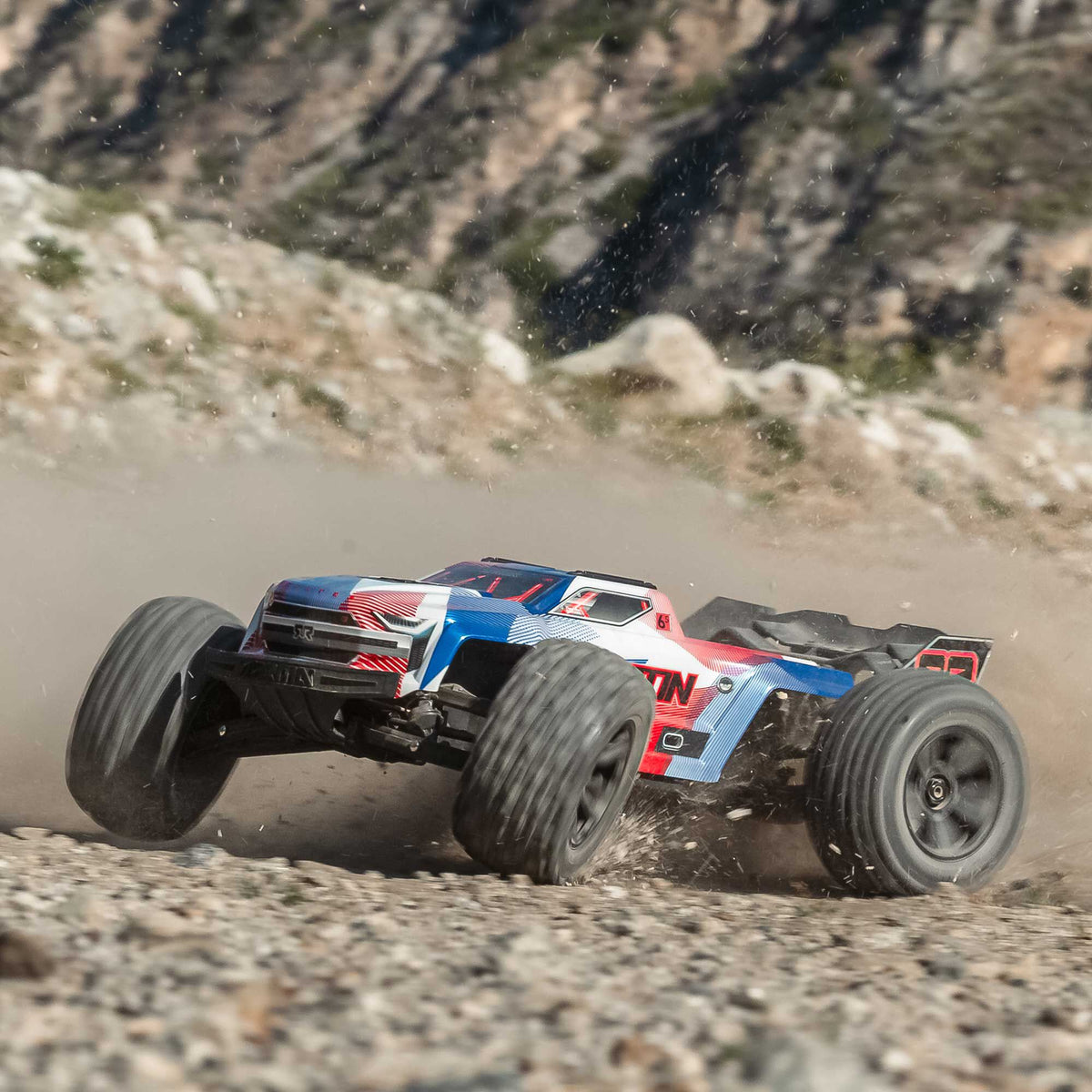 Arrma 1/8 KRATON 4X4 6S BLX BRUSHLESS V6 SPEED TRUCK RTR (Blue/Red)