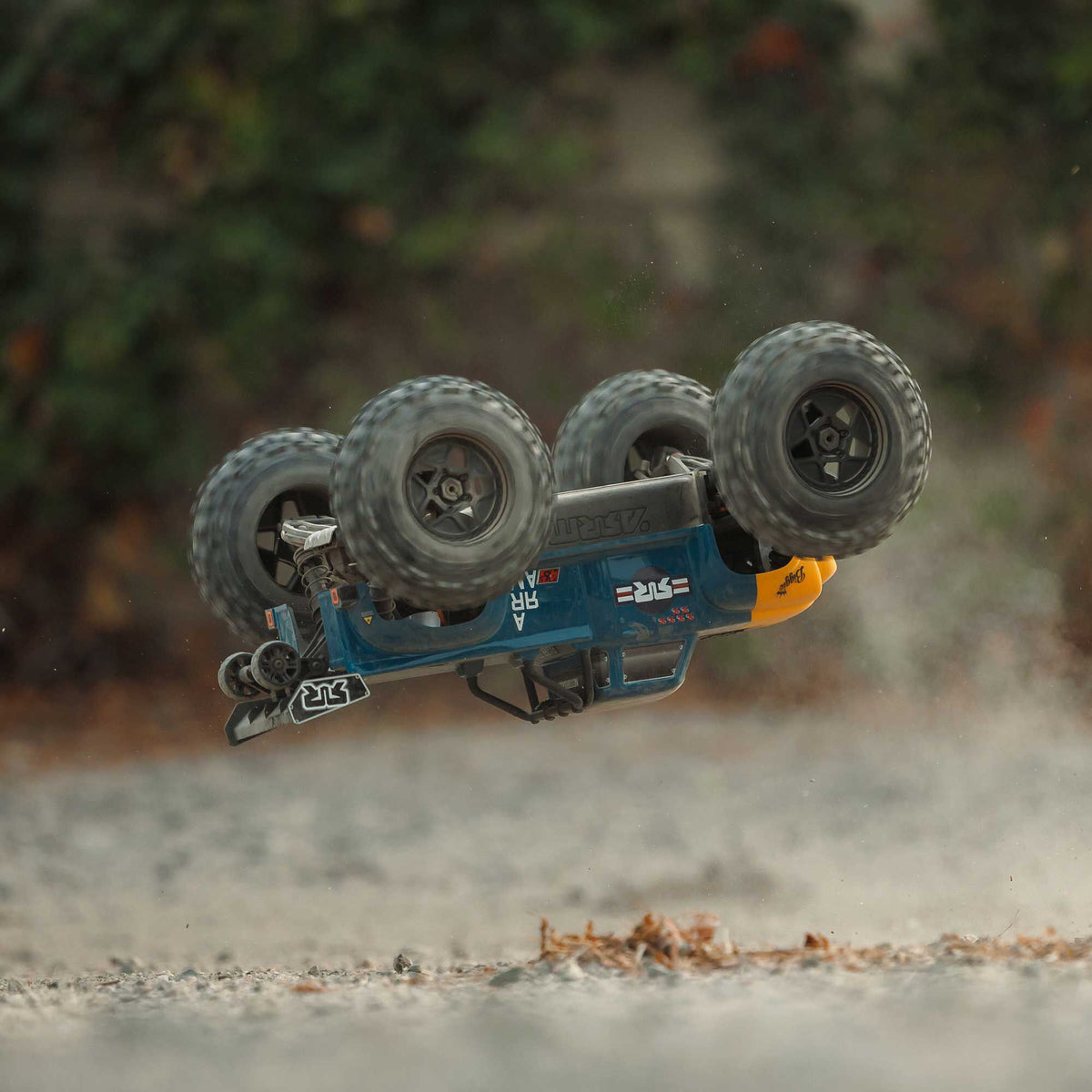 Arrma 1/8 NOTORIOUS 4X4 6S BLX BRUSHLESS V6 STUNT TRUCK RTR (Blue)