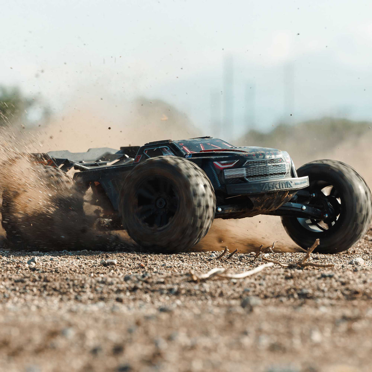 Arrma 1/8 KRATON 4X4 6S EXB BLX BRUSHLESS V6 SPEED TRUCK RTR, BLACK