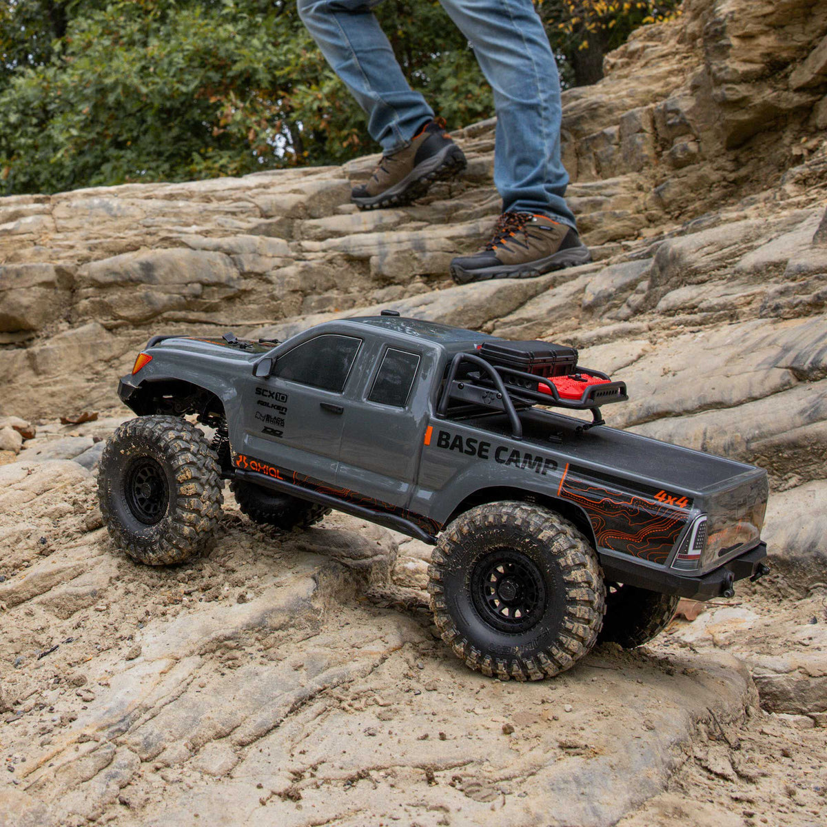 Axial 1/10 SCX10 III Base Camp 4X4 RTR Brushed Rock Crawler, Gray