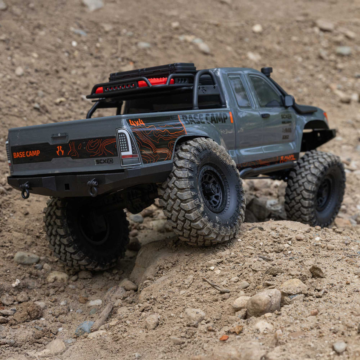 Axial 1/10 SCX10 III Base Camp 4X4 RTR Brushed Rock Crawler, Gray