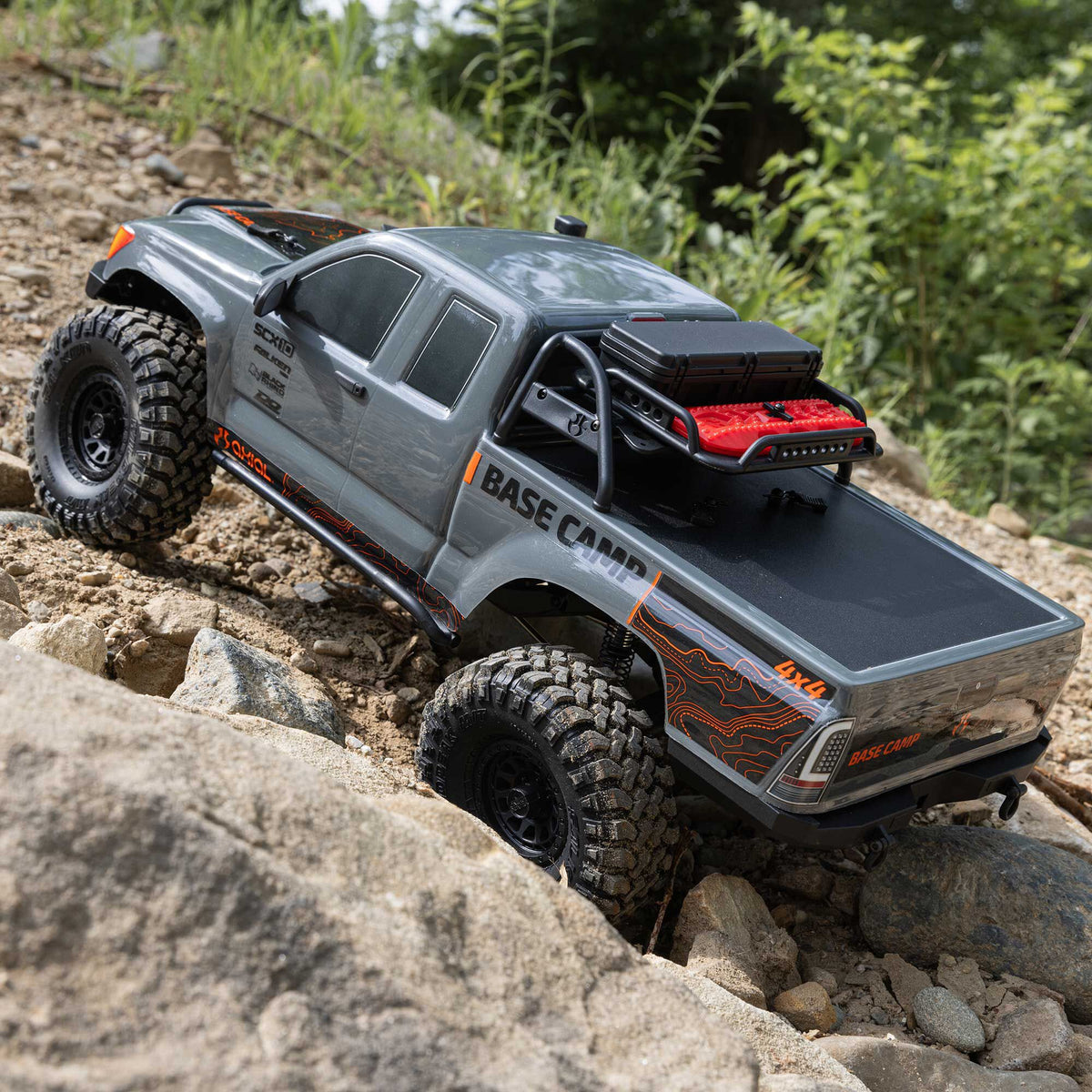 Axial 1/10 SCX10 III Base Camp 4X4 RTR Brushed Rock Crawler, Gray
