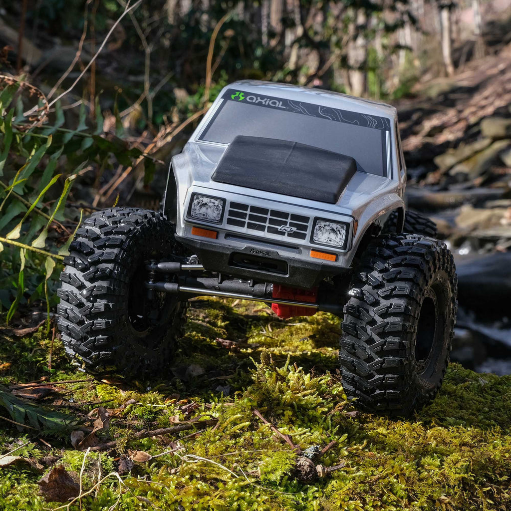 Axial 1/10 SCX10 III Coyote 4X4 RTR Brushed Rock Crawler, Silver