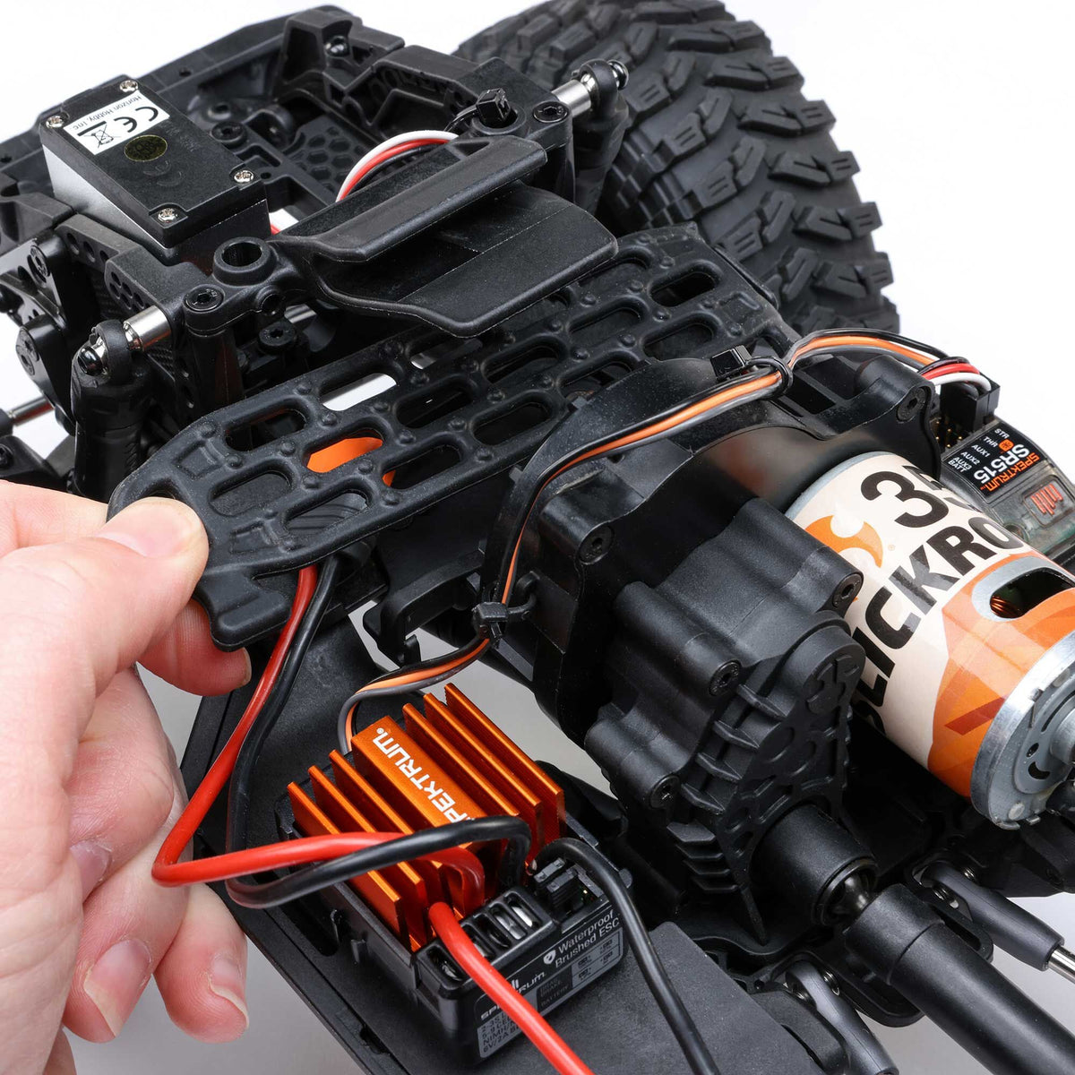 Axial 1/10 SCX10 III Coyote 4X4 RTR Brushed Rock Crawler, Silver