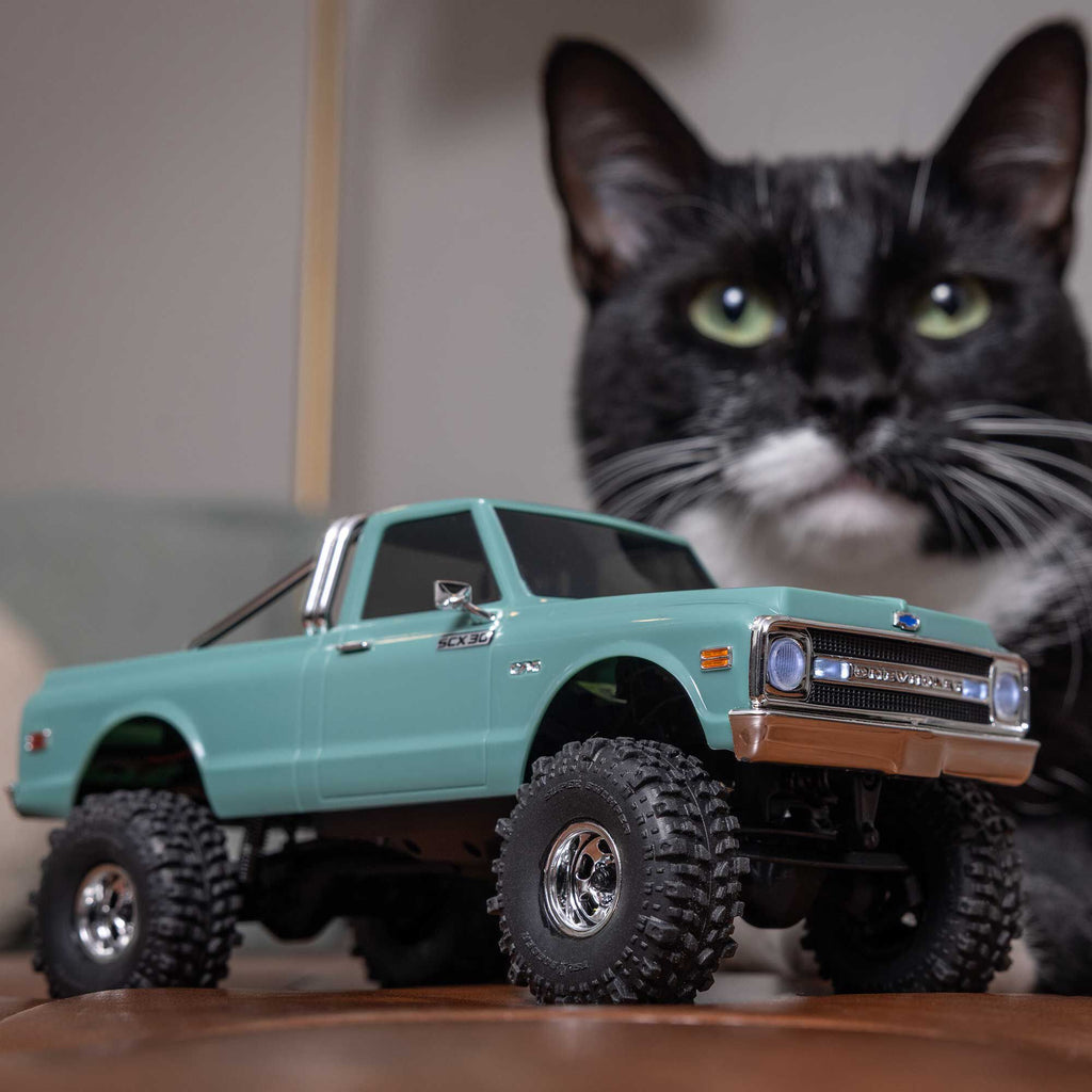 Axial 1/30 SCX30 Chevrolet K10 4X4 RTR Brushed Rock Crawler (Battery & Charger Included), Green