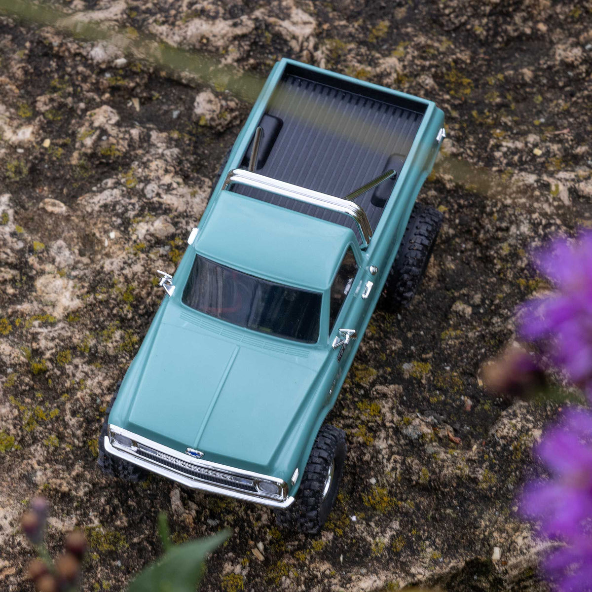Axial 1/30 SCX30 Chevrolet K10 4X4 RTR Brushed Rock Crawler (Battery & Charger Included), Green