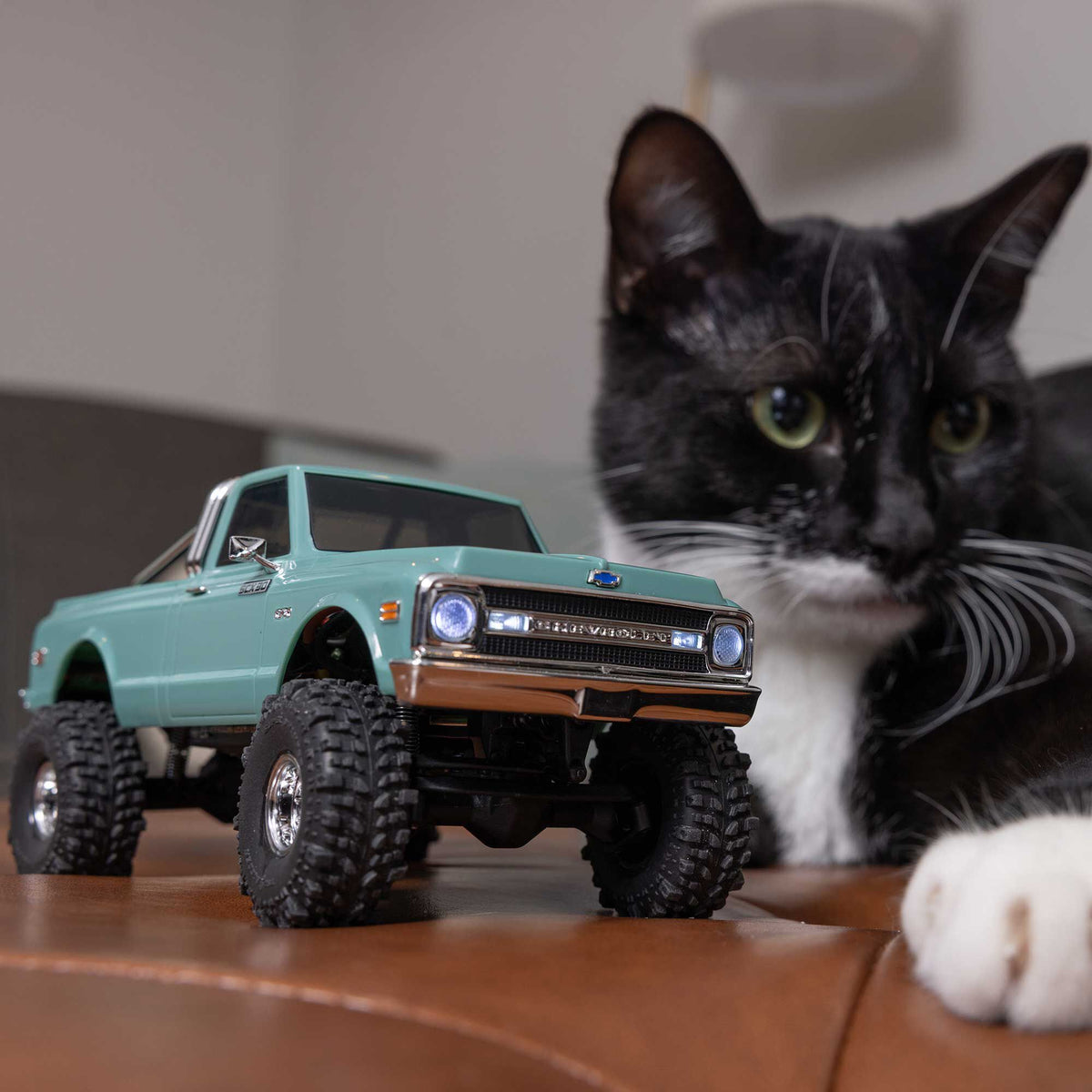 Axial 1/30 SCX30 Chevrolet K10 4X4 RTR Brushed Rock Crawler (Battery & Charger Included), Green