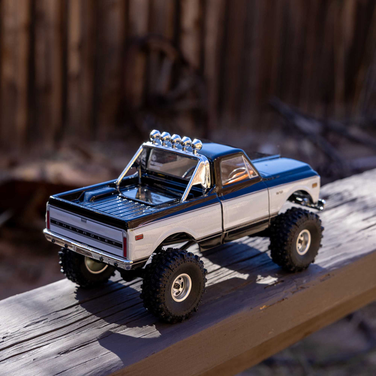 1/24 SCX24 1967-1972 Chevrolet C10 4WD Truck RTR, Black