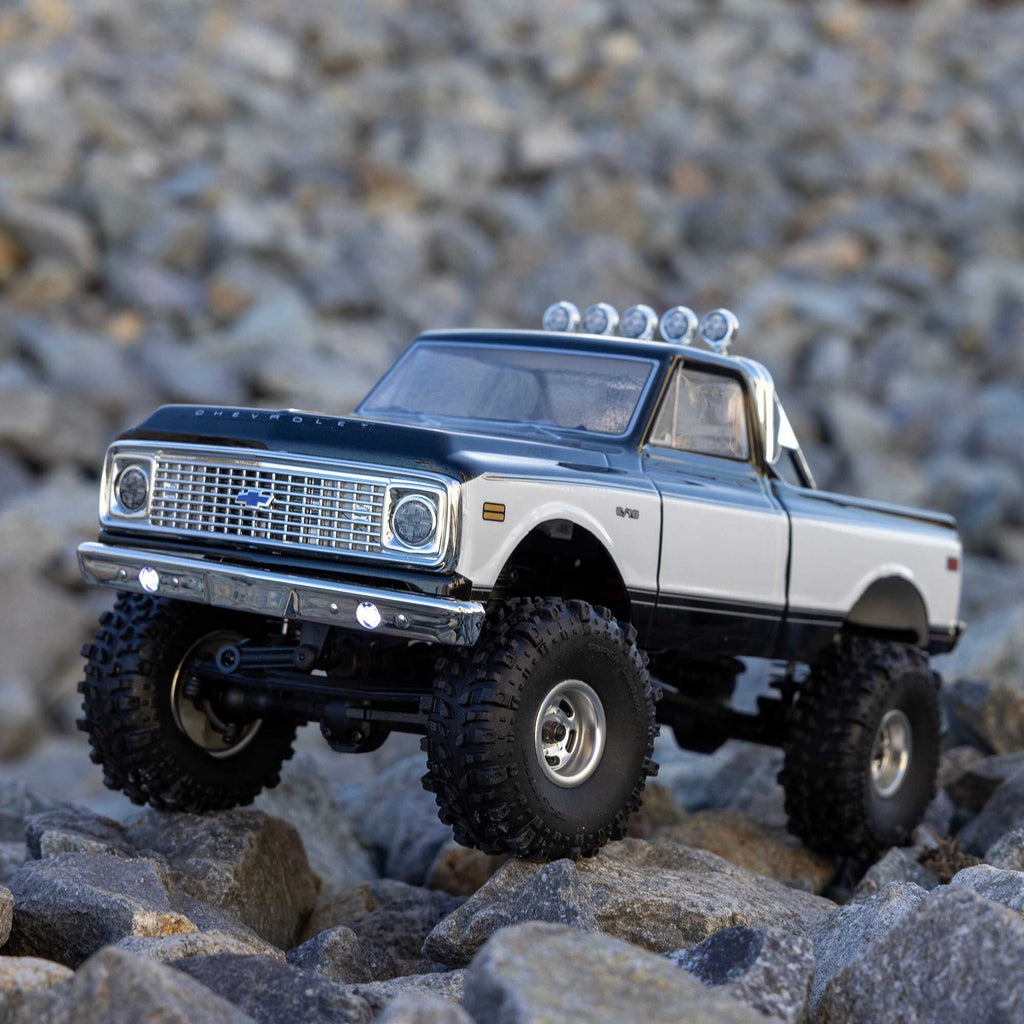 1/24 SCX24 1967-1972 Chevrolet C10 4WD Truck RTR, Black