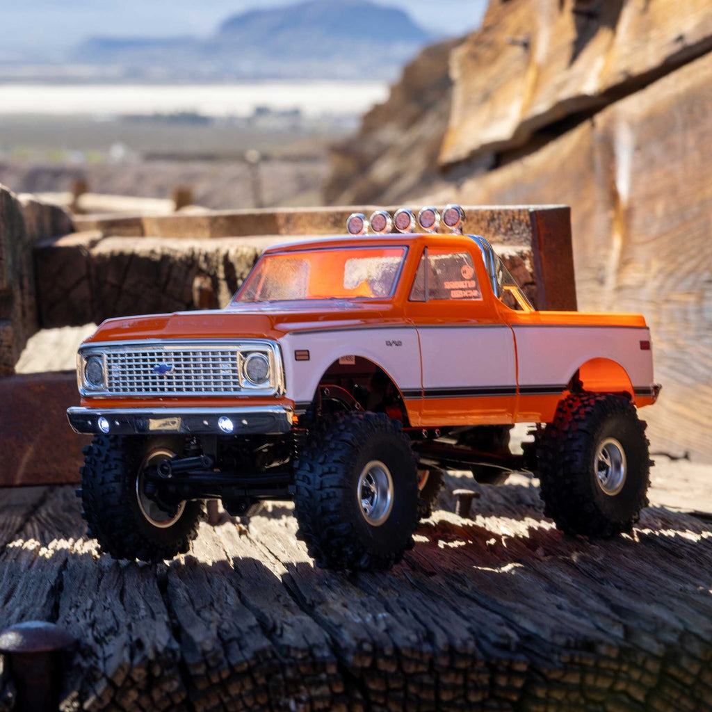 1/24 SCX24 1967-1972 Chevrolet C10 4WD Truck RTR, Orange