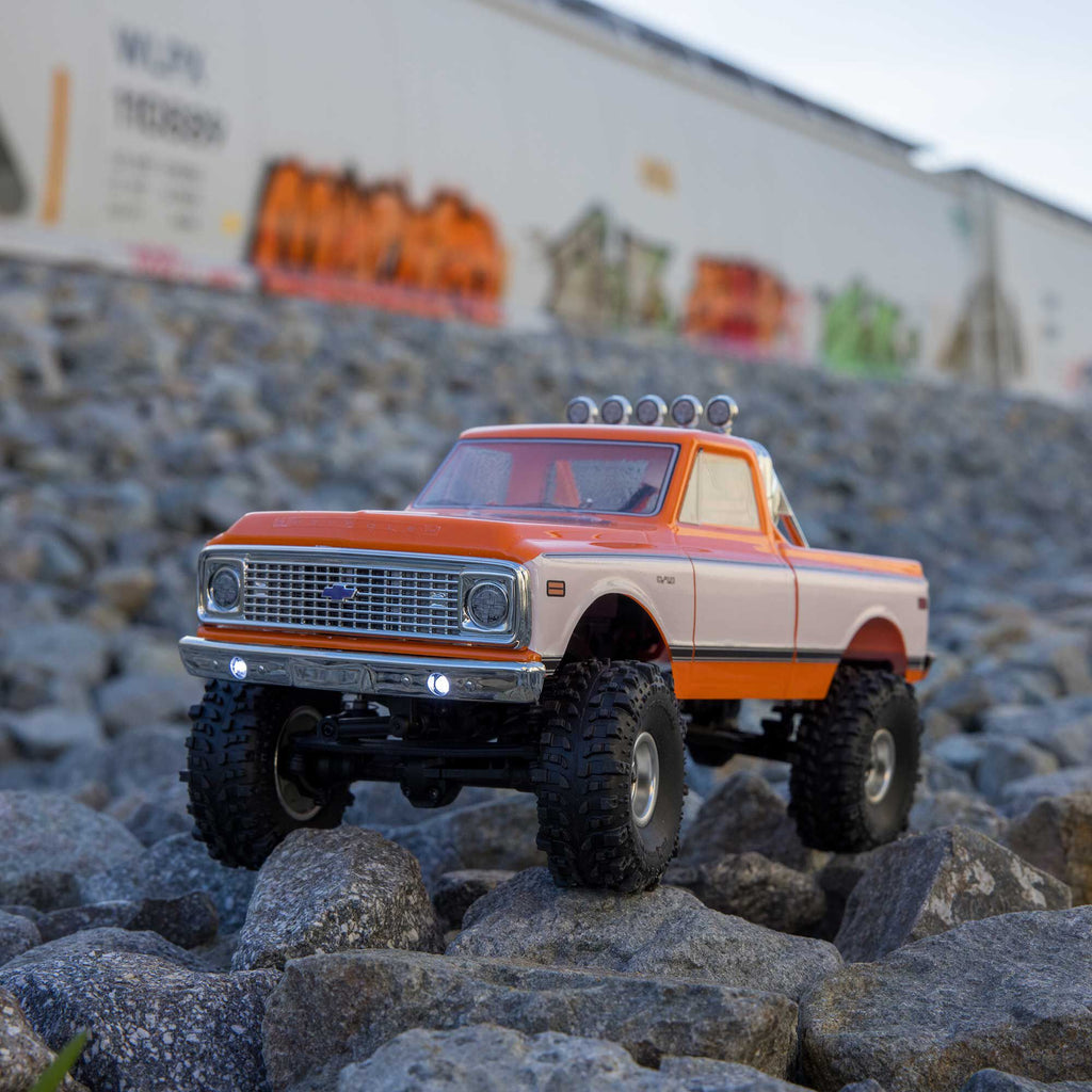 1/24 SCX24 1967-1972 Chevrolet C10 4WD Truck RTR, Orange