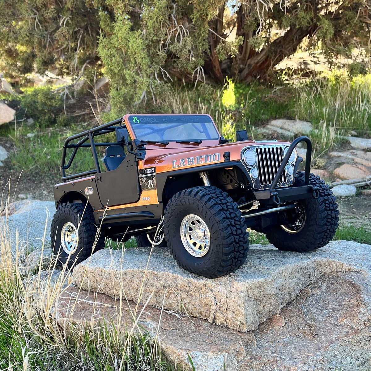 Axial 1/10 SCX10 III Jeep CJ-7 4X4 RTR Brushed Rock Crawler, Copper