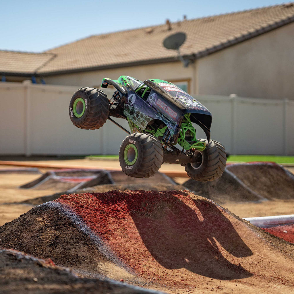 Losi LMT 2.0: 4wd Solid Axle Monster Truck RTR - Grave Digger