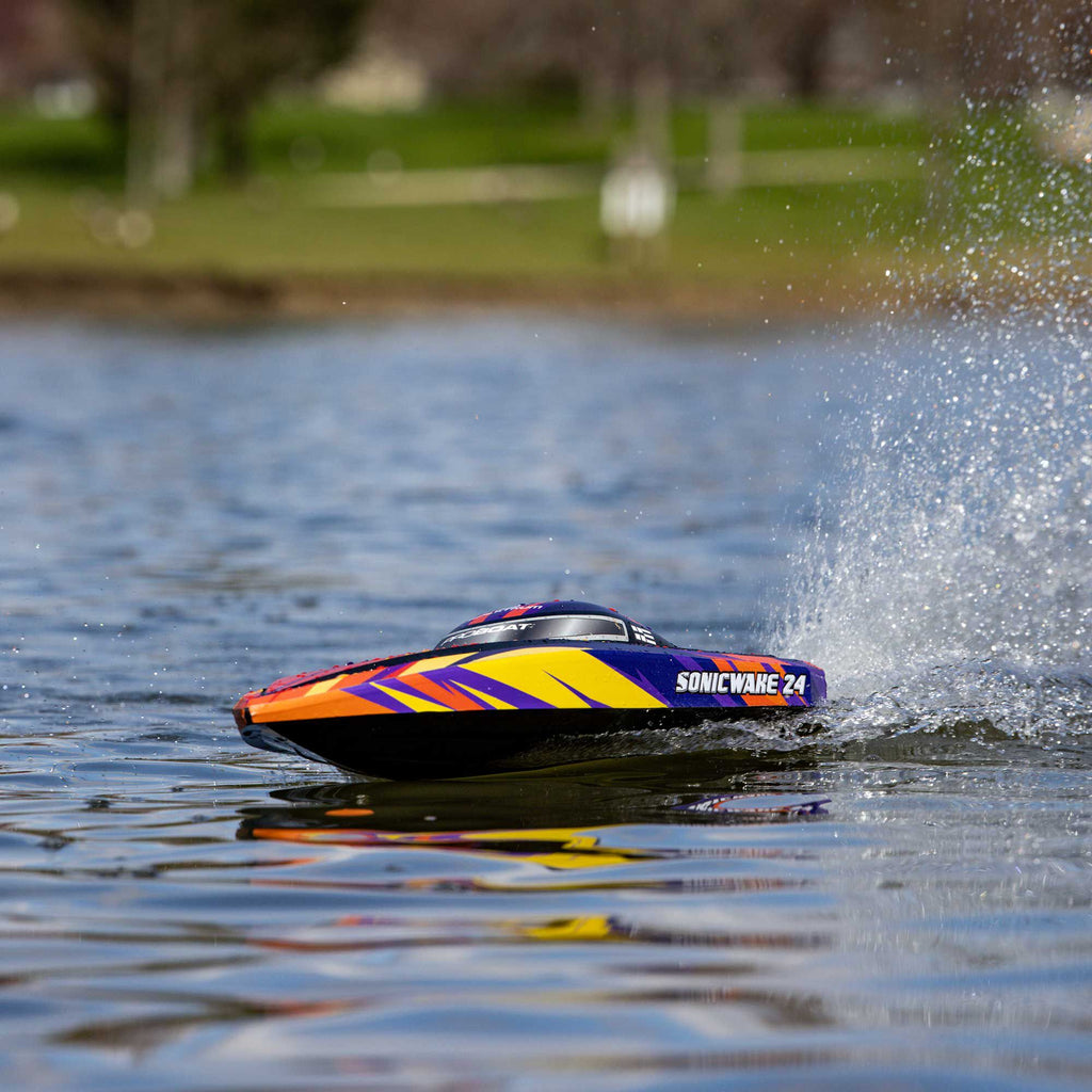 Sonicwake 24" Self-Righting Brushless Deep-V RTR (Battery & Charger Included), Red