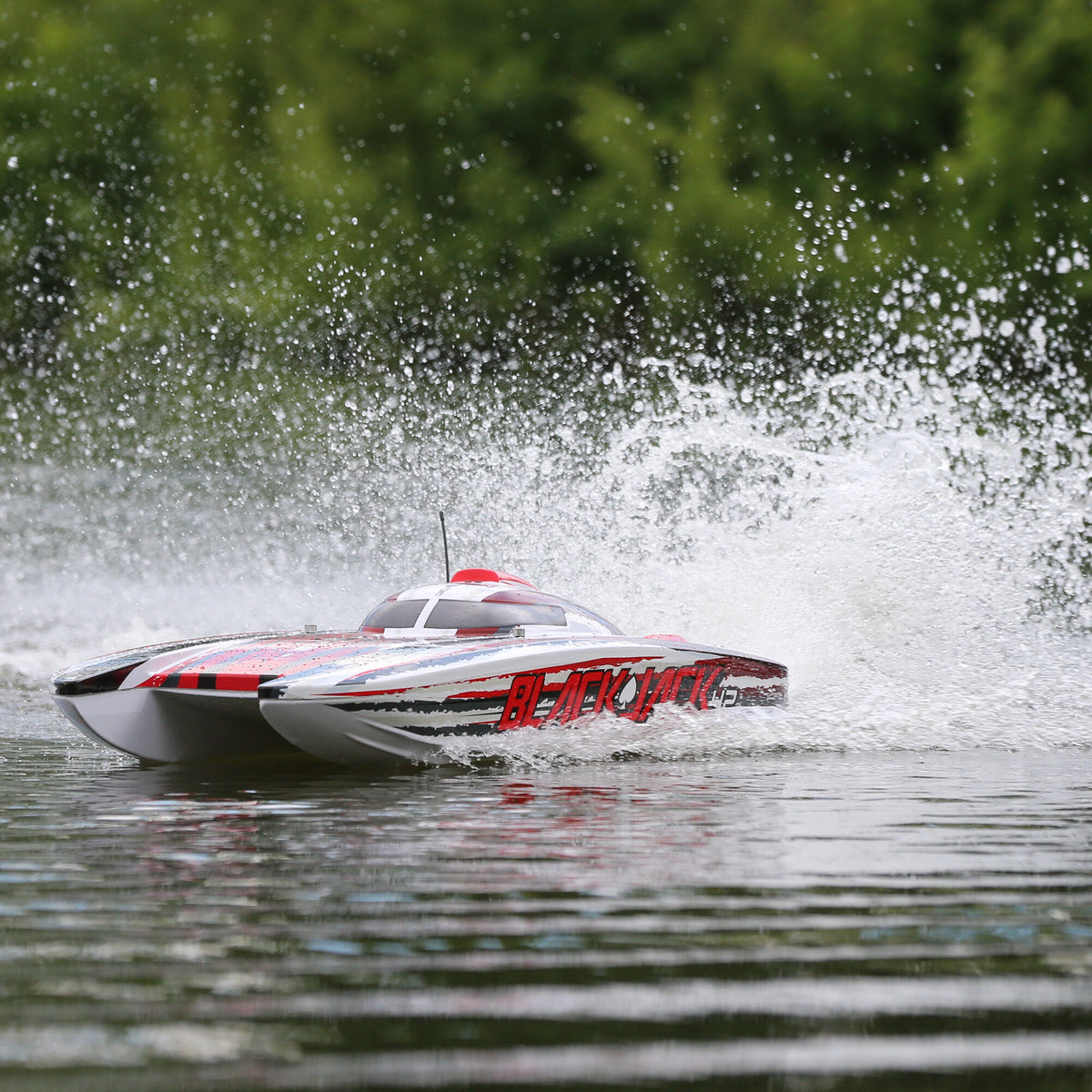 Blackjack 42" 8S Brushless Catamaran RTR, White/Red