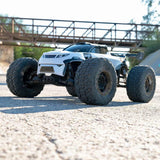 1:8 Kaiju Monster Truck, White