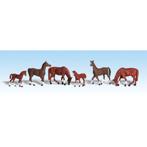 HO Chestnut Horses