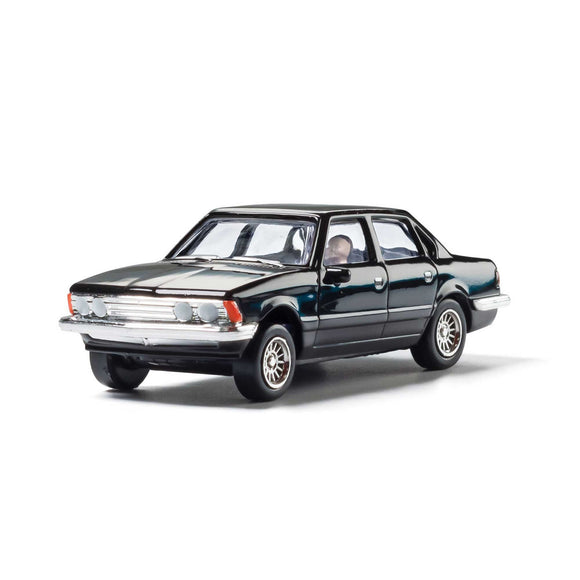 HO Black Sedan