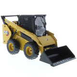 Diecast Masters - 1/16 Scale Cat 272D2 Skid Steer Loader