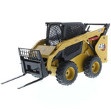 Diecast Masters - 1/16 Scale Cat 272D2 Skid Steer Loader