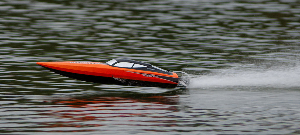 Rage R/C - Velocity 900BL Brushless Deep Vee RTR Boat