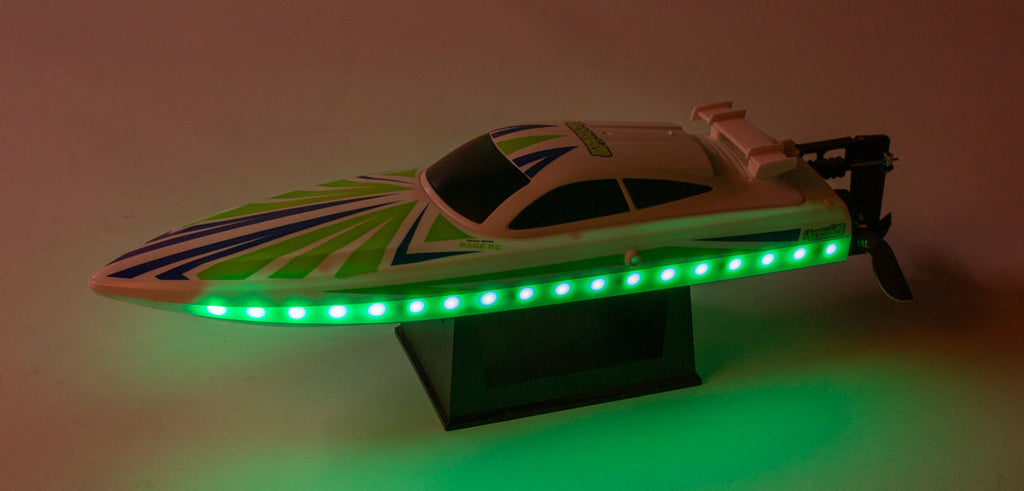 Rage R/C - LightWave 400BL RTR Boat