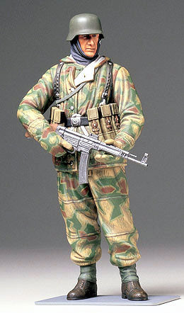 1/16 WWII German Infantryman Plastic Model