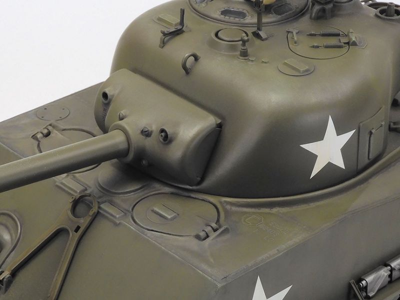 Tamiya - 1/16 R/C M4 Sherman 105mm Howitzer (Mechanical Steering